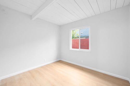 61 Lakeview Dr, West Pittsburg CA  94565-1349 exterior