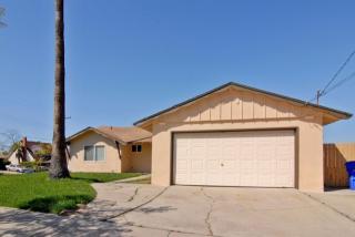 7004 La Sena Ave, San Diego, CA 92114-5916