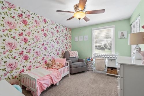 12 Heritage Ln, Trafford PA  15085-1323 exterior
