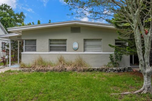 319 20th Ave, Saint Petersburg, FL 33704-4431