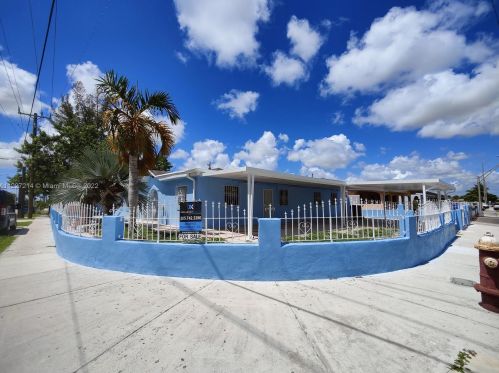 450 7th Ave, Hialeah, FL 33010-4517