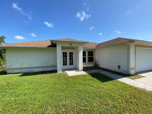 2818 8th St, Lehigh Acres, FL 33976-3102