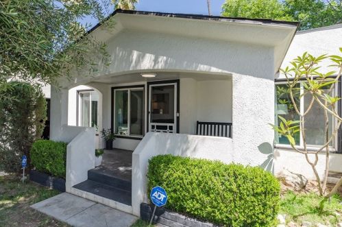 1137 Cypress Ave, Redlands CA  92373-5723 exterior