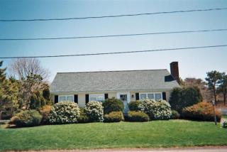 44 Eldredge Sq, Chatham, MA 02633-2052