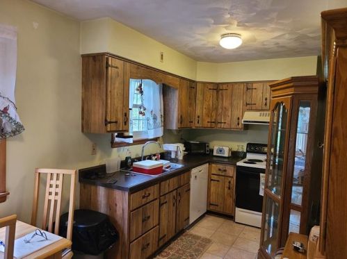 106 Falcon Dr, Connellsville PA  15425-2207 exterior