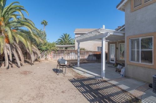 27401 Stanford Dr, Temecula CA 92591-2847 exterior