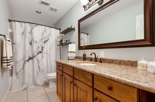 10421 Less Traveled Rd, Thonotosassa FL  33592-4017 exterior