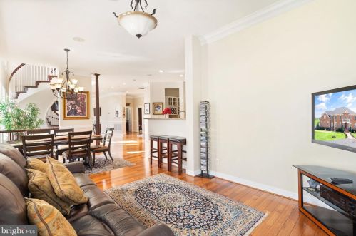 15840 Parnell Ct, Haymarket VA  20169-1667 exterior