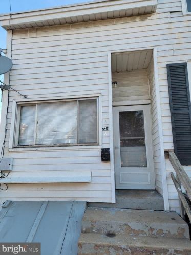 235 Cres St, Harrisburg PA 17104-1017 exterior