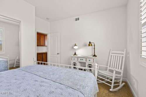 871 Coronado Cir, Santa Paula CA  93060-1666 exterior