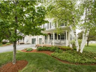 32 Stone Dr, Colchester, VT 05446-5744