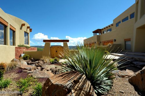 240 Crystal Sky Dr, Sedona AZ 86351-7450 exterior
