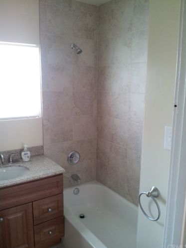 5845 Gaviota Ave, Long Beach CA  90805-4303 exterior