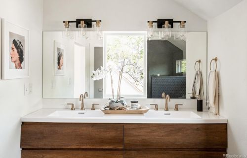 2957 Logan St, Englewood CO  80113-1635 exterior