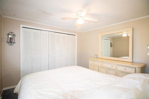 34 Lester St, United States Coast Guard Ac CT  06320-4327 exterior