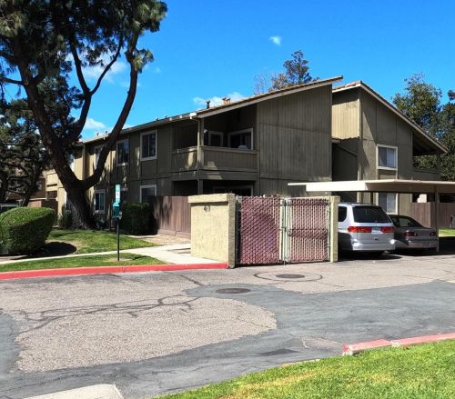 480 Cherry Ln, Manteca, CA 95337-7308