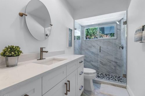 625 Orchid Dr, Naples FL  34102-5012 exterior