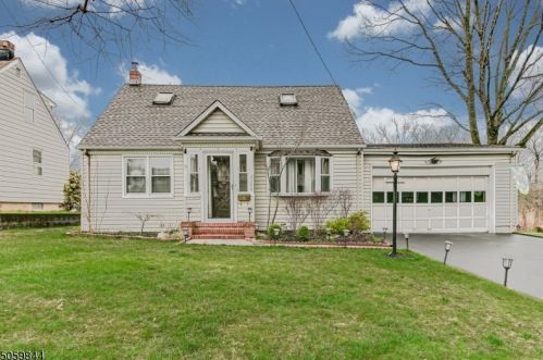 2306 Longfellow Ave, Scotch Plains, NJ 07076-4520