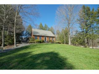 15 Park Pl, Raymond, NH 03077-2408