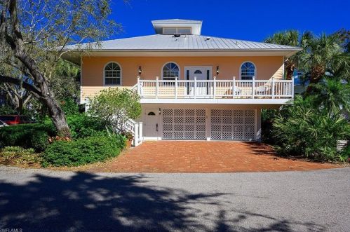3772 Cracker Way, Bonita Springs, FL 34134-8628