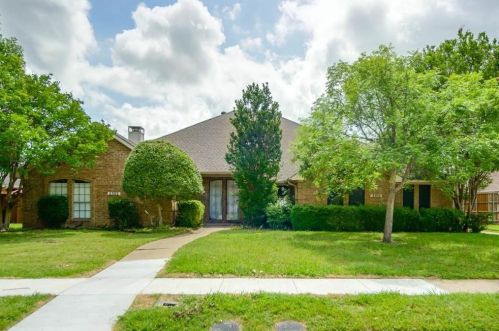 2300 Arroyo Ct, Plano TX  75074-3408 exterior