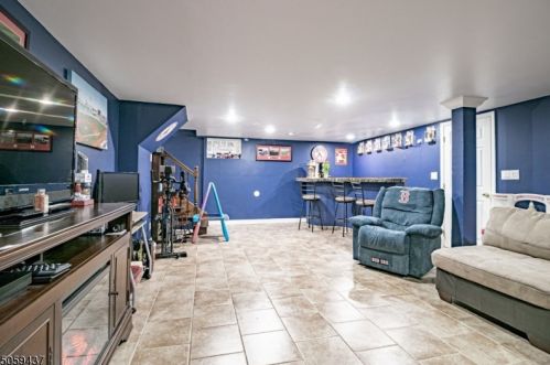 411 Plainfield Ave, Rahway NJ  07065-2424 exterior