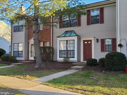 13 Marsh Ct, Trenton, NJ 08648-2664