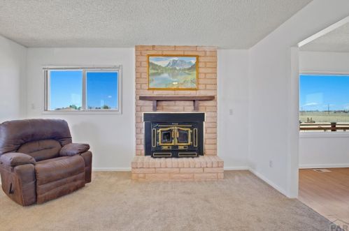 1045 Jaroso Dr, Pueblo CO 81007 exterior