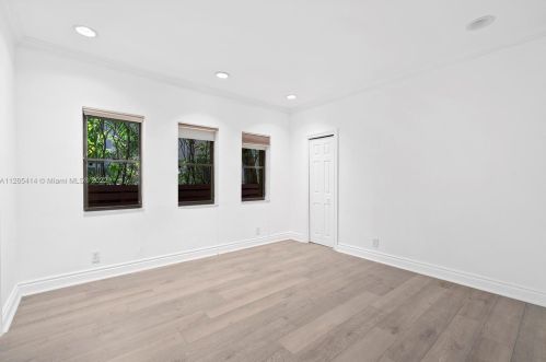 3051 35 St, Hollywood FL 33021-2627 exterior