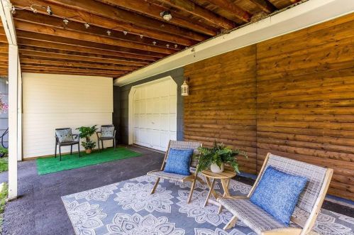 28 Talcott Rd, Glastonbury CT  06033-2919 exterior