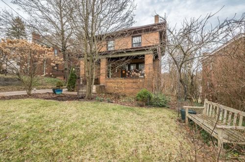 265 Cedar Blvd, Pittsburgh PA  15228-1315 exterior