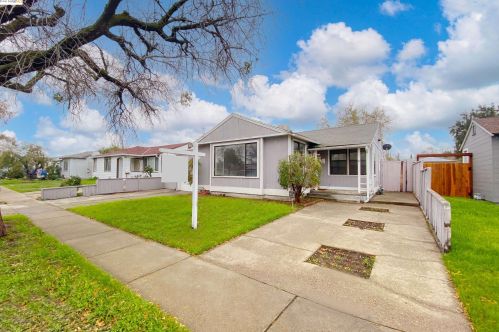 67 Robinson Ave, West Pittsburg, CA 94565-4842