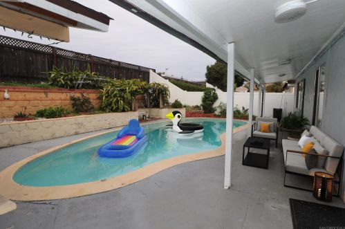 8270 Hydra Ln, San Diego, CA 92126-1726