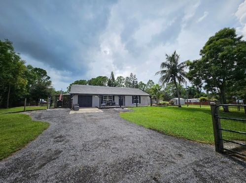 17606 88th Rd, Town Of Loxahatchee Groves, FL 33470-2699