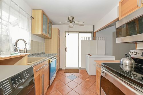 58 Maple St, Central Islip NY  11722-3105 exterior