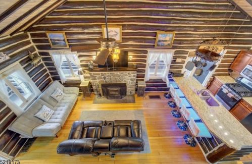 9 Woodside Dr, West Milford Lakes NJ  07480-4246 exterior