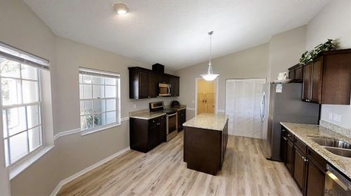 155 Florida Park Dr, Palm Coast FL  32137-8304 exterior