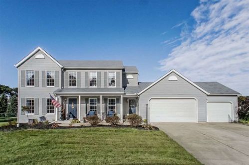 11433 Wilkins Mill Dr, Granger, IN 46530-8133