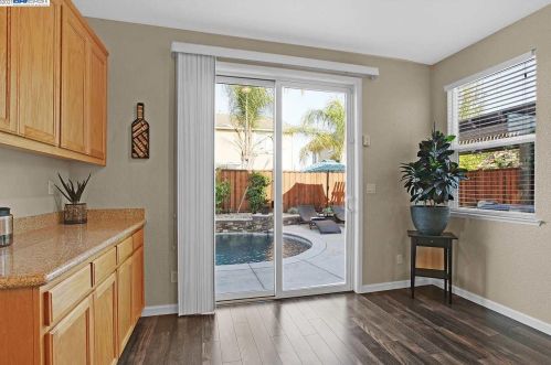 30 Matisse Ct, Oakley CA  94561-1777 exterior