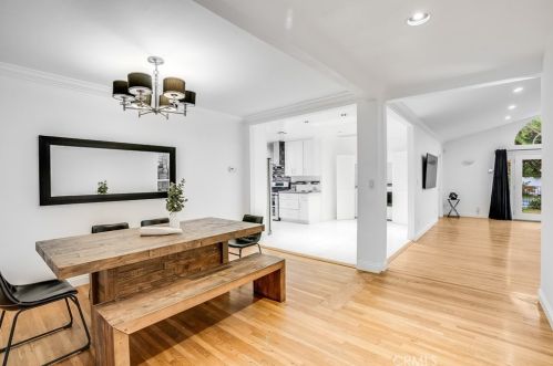 11814 Hesby St, North Hollywood CA  91607-3218 exterior