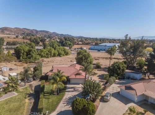 22414 Black Beauty Trl, Wildomar CA  92595-9764 exterior
