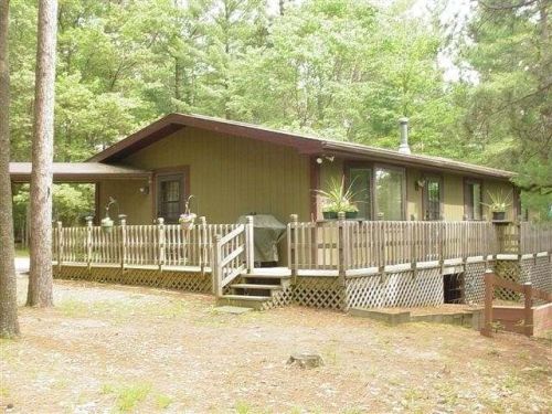 10461 Leisure Dr, Hazelhurst, WI 54531-9771