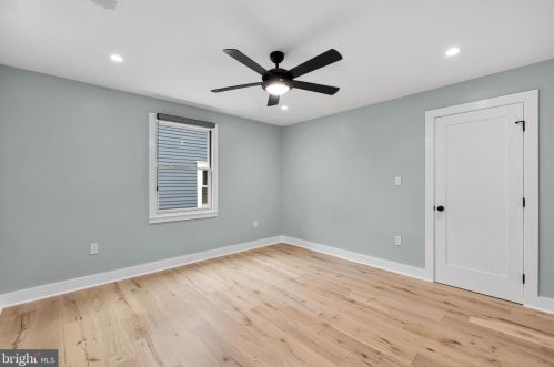 4624 Asbury Pl, Washington DC  20016-4325 exterior