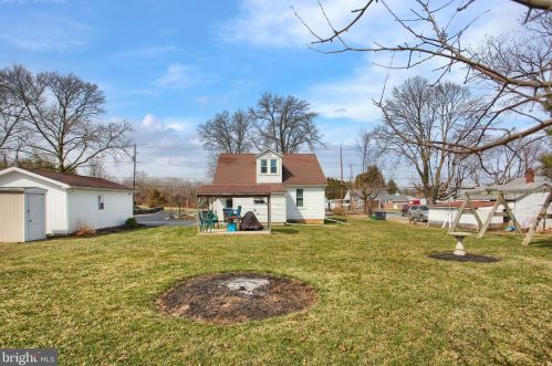 515 Spring Garden St, Carlisle PA  17013-2559 exterior