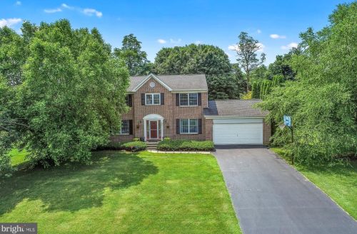 100 Brook Meadow Cir, Shrewsbury PA  17361-1236 exterior
