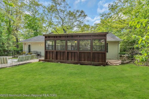 111 Autumn Rd, Lakewood NJ  08701-1622 exterior