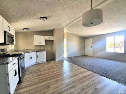 1801 Wendell Ave, Bullhead City AZ  86442-8148 exterior