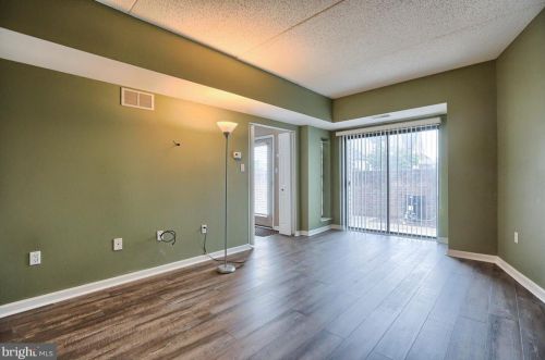 204 Cherrington Dr, Harrisburg PA  17110-9486 exterior