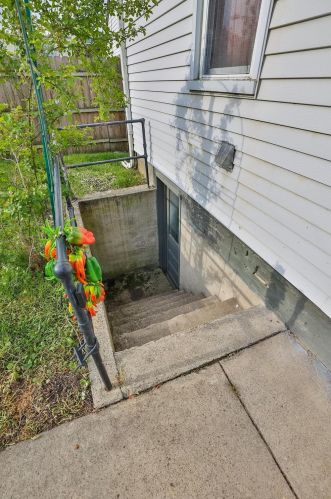 226 Sycamore St, New Haven OH  45030-1131 exterior