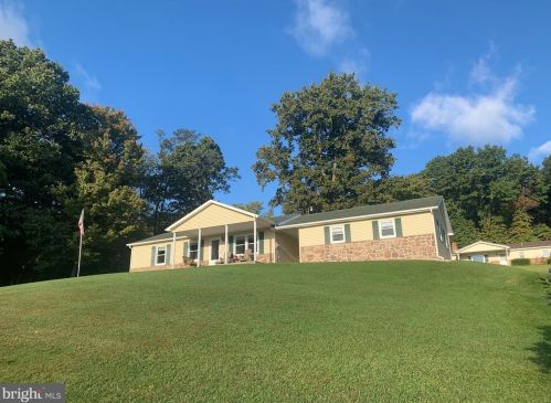 13790 Great Cove Rd, Mc Connellsburg, PA 17233-8635